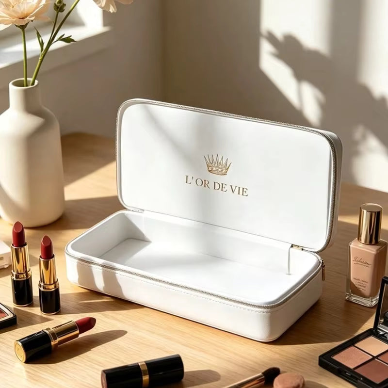 Dior’s Bag White Cosmetic Bag Classic CD Logo Portable Waterproof Makeup Storage Pouch Fashion Beauty Organizer For Women Luxury