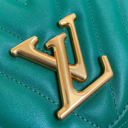 Louis Vuitton New Wave Chain 24Cm Green M58664, Designer Handbags, Womens Purse, luxury bags